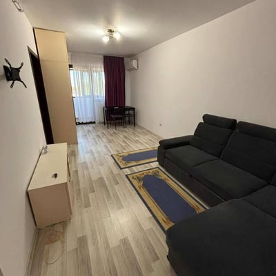 Alquiler de un cómodo apartamento de 1 habitación con cocina independiente y balcón, Chiajna, Bucarest, Rumanía
